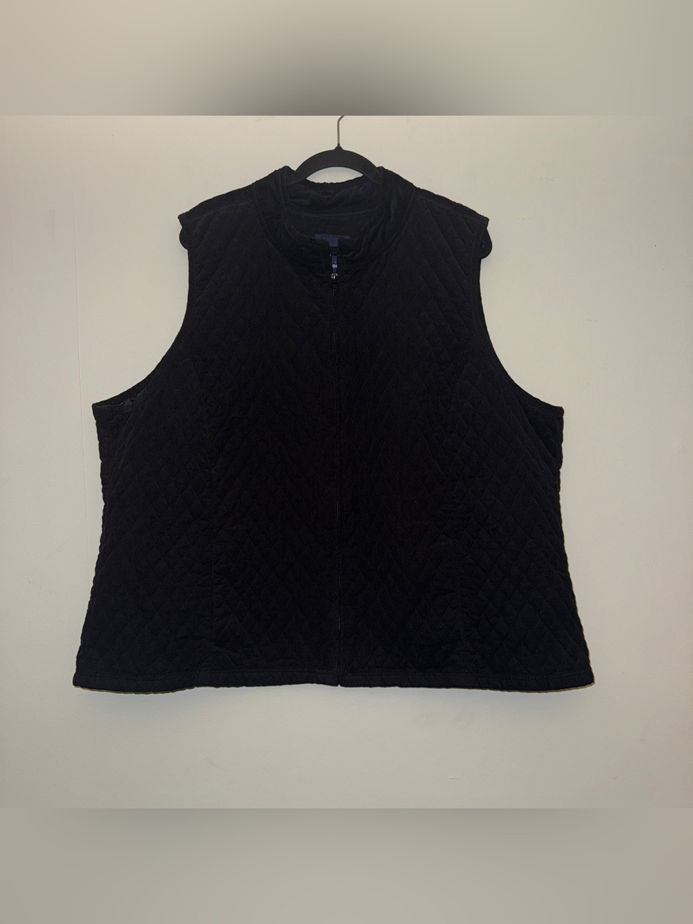 BASIC EDITIONS women’s Black vest with zipper and pockets sz 3X ✨